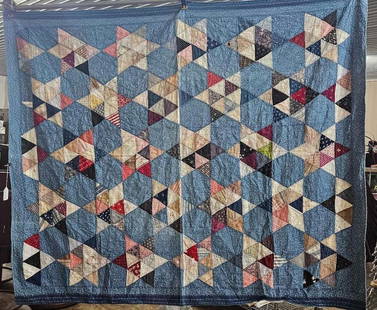 HAND STITCHED FEED SACK STAR QUILT: Showing areas of thinning due to age 64 x 78