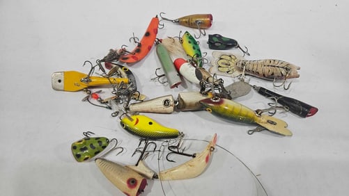 Hustler, CCB, Heddon, Fred Arbost, and other nice Lures