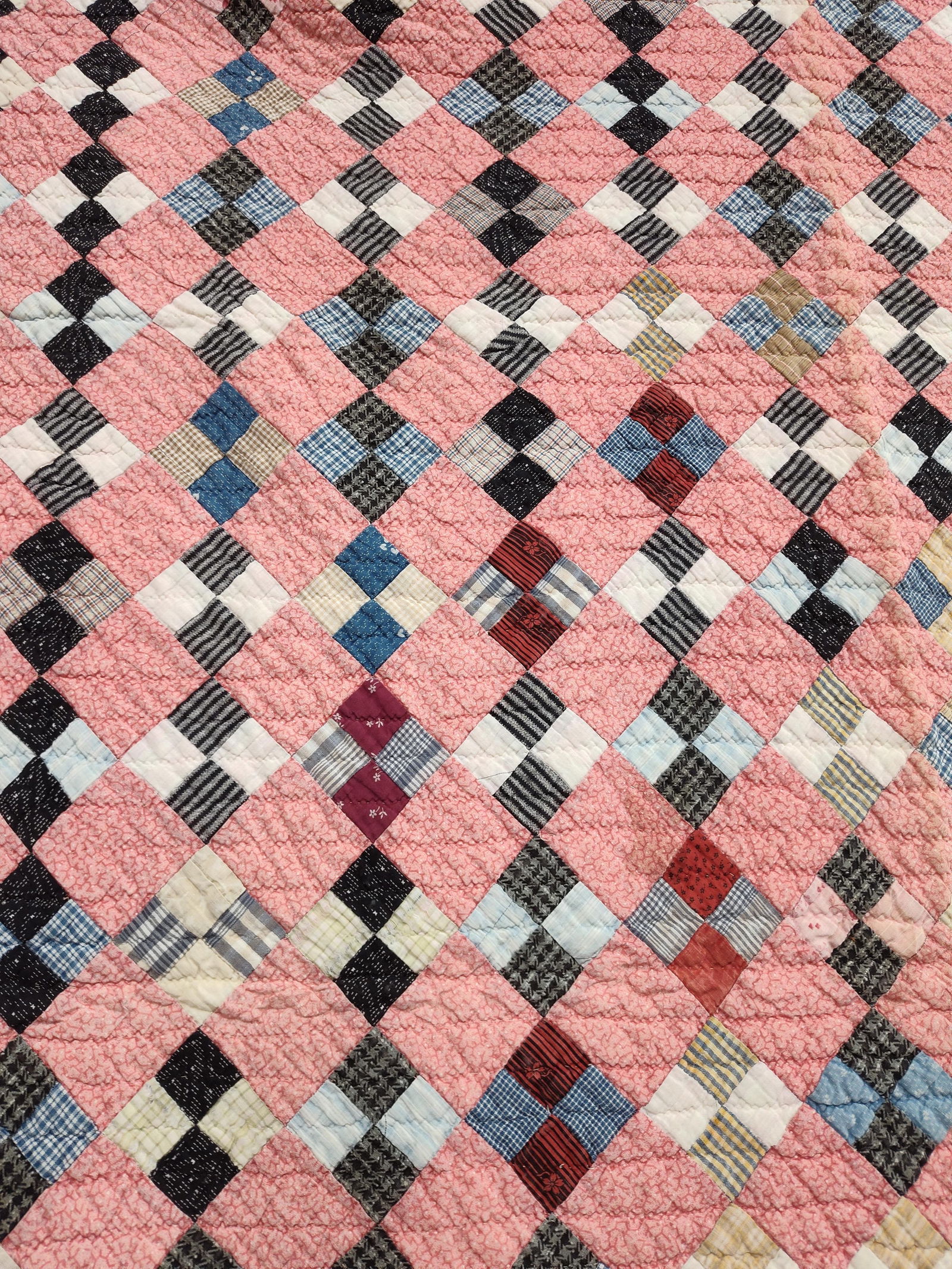 VINTAGE HAND STITCHED FOUR SQUARE PATCH QUILT (1 of 6)