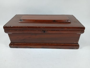 Oak Coffin Style Jewelry Chest