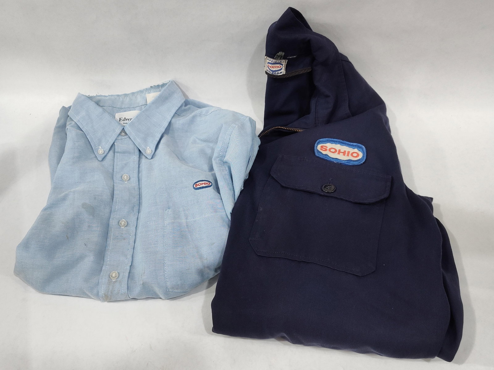 SOHIO Attendant Jacket & Uniform Shirt: Jacket size approx Medium, and shirt 17 1/2. Both are in good condition but shirt shows some lite stains.