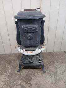 Sturdy Cast Iron Wood Burning Stove