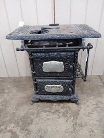 Regal Favorite Cast Iron Gas Stove