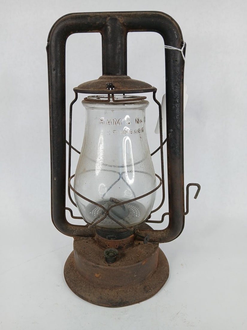 Paull?s leader no 2 tubular barn/railroad lantern w/ ham?s no 0 standard globe (1 of 7)