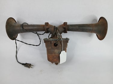 Benjamin electrics industrial signal double sided horn