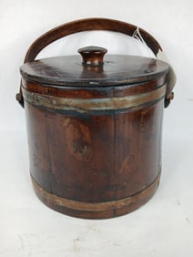 Primitive wooden firkin bucket w/lid