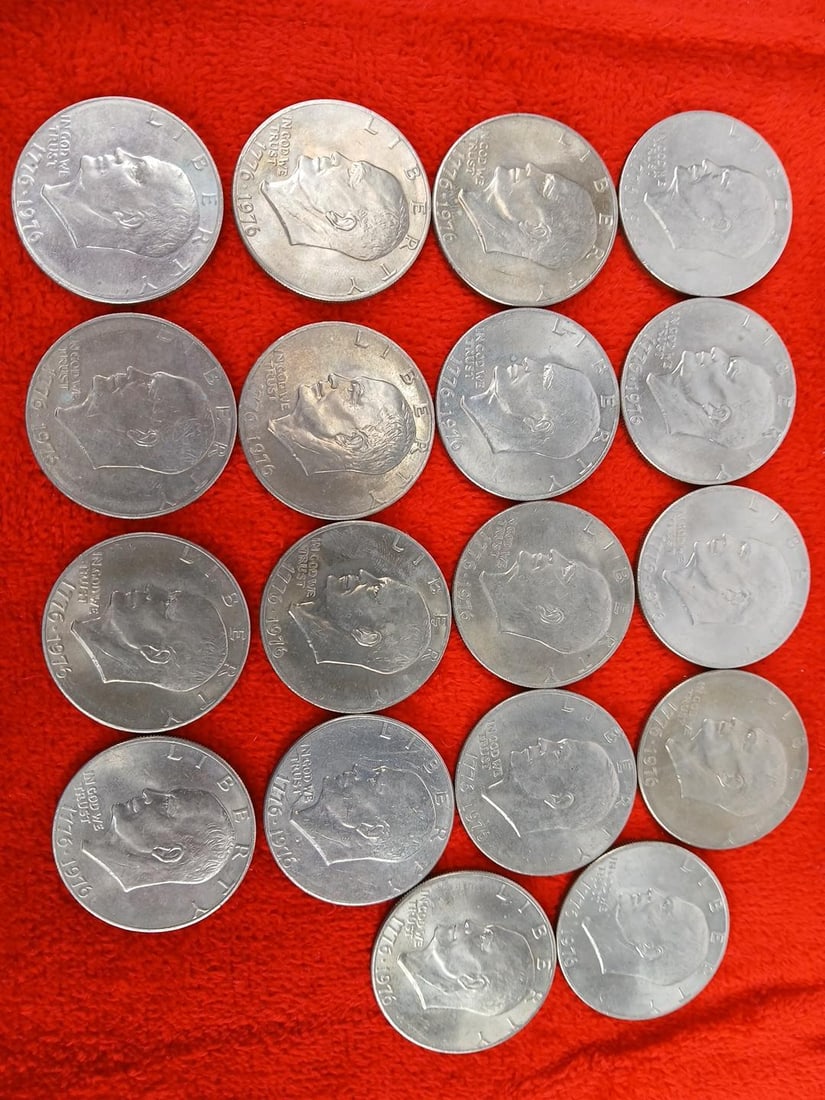 20 Bicentennial Eisenhower dollar coins (1 of 7)