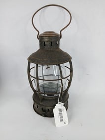 Unmarked Nautical navigation signal lantern