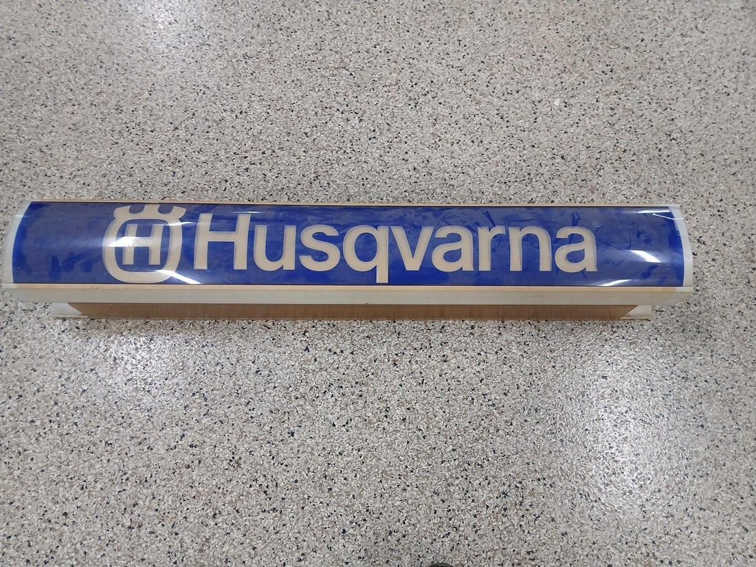 Husqvarna lighted dealership plastic sign: 7x7x48 light is missing cord