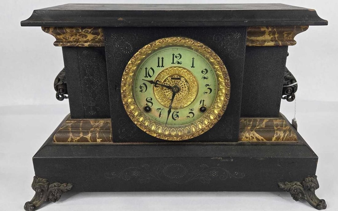 E.Ingraham wind up mantle clock (1 of 7)