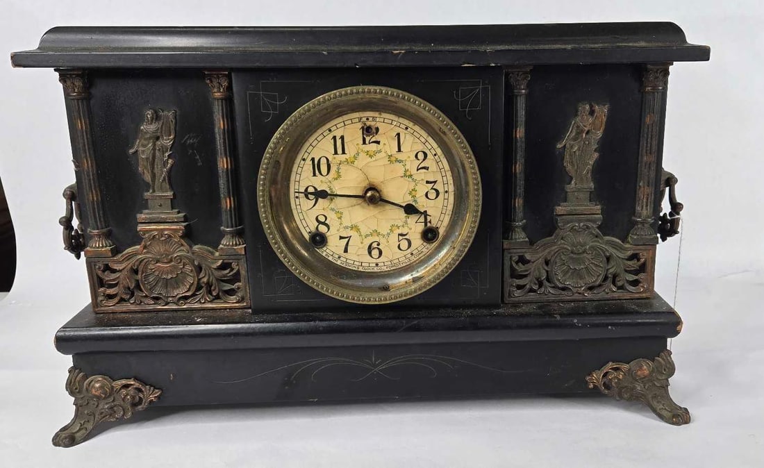 Antique Sessions wind up mantle clock (1 of 8)