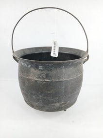 Footed cast iron bean pot #6