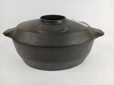 Cast iron L.L. Bean 1 gal humidifier