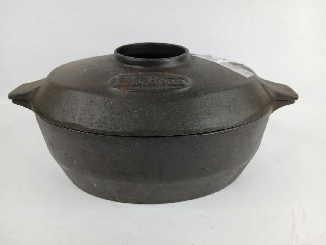 Cast iron L.L. Bean 1 gal humidifier: 13 in long