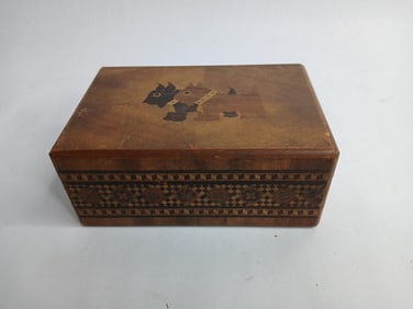 Scottie dog/ship trinket box
