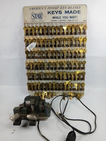 Star keys display and electric key cutter
