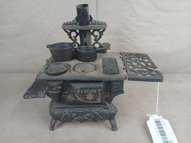 Crescent Salesman Sample Cast Iron Stove