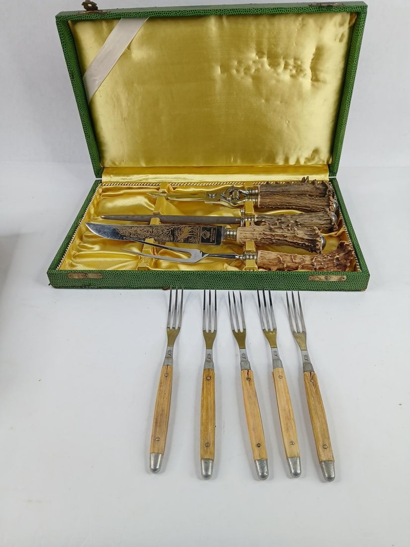Solingen Rostfrei stag horn cutlery set and vintage forks (1 of 9)