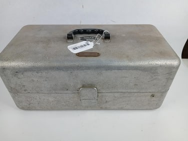 Umco model 230A alum. Tackle box