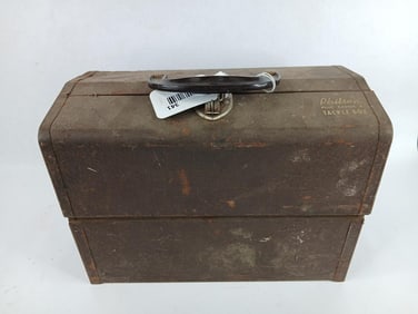 Philson plug caster 4 metal tackle box