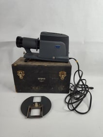 Argus slide projector /with box