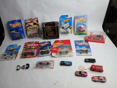Hot wheel ,johnny lightning, tonka and other diecast cars