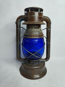 Dietz D-lite with blue globe