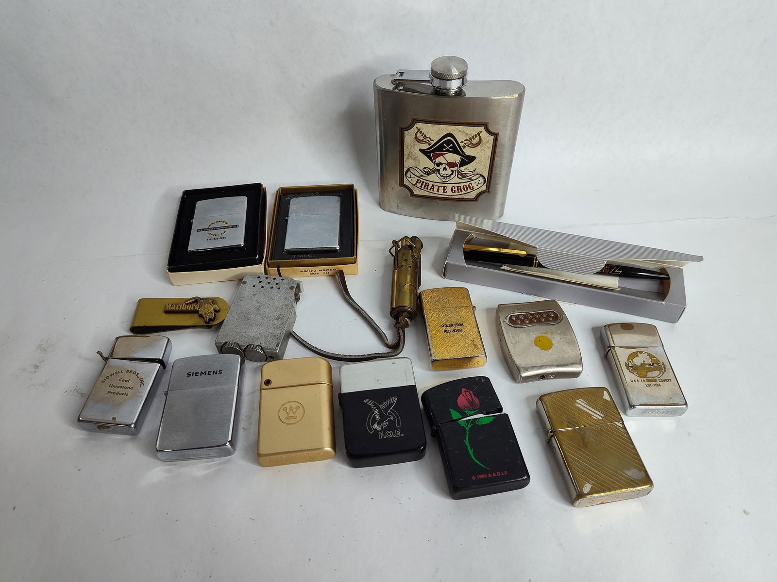 Zippo lighter ,pen ,flask and other lighters (1 of 6)