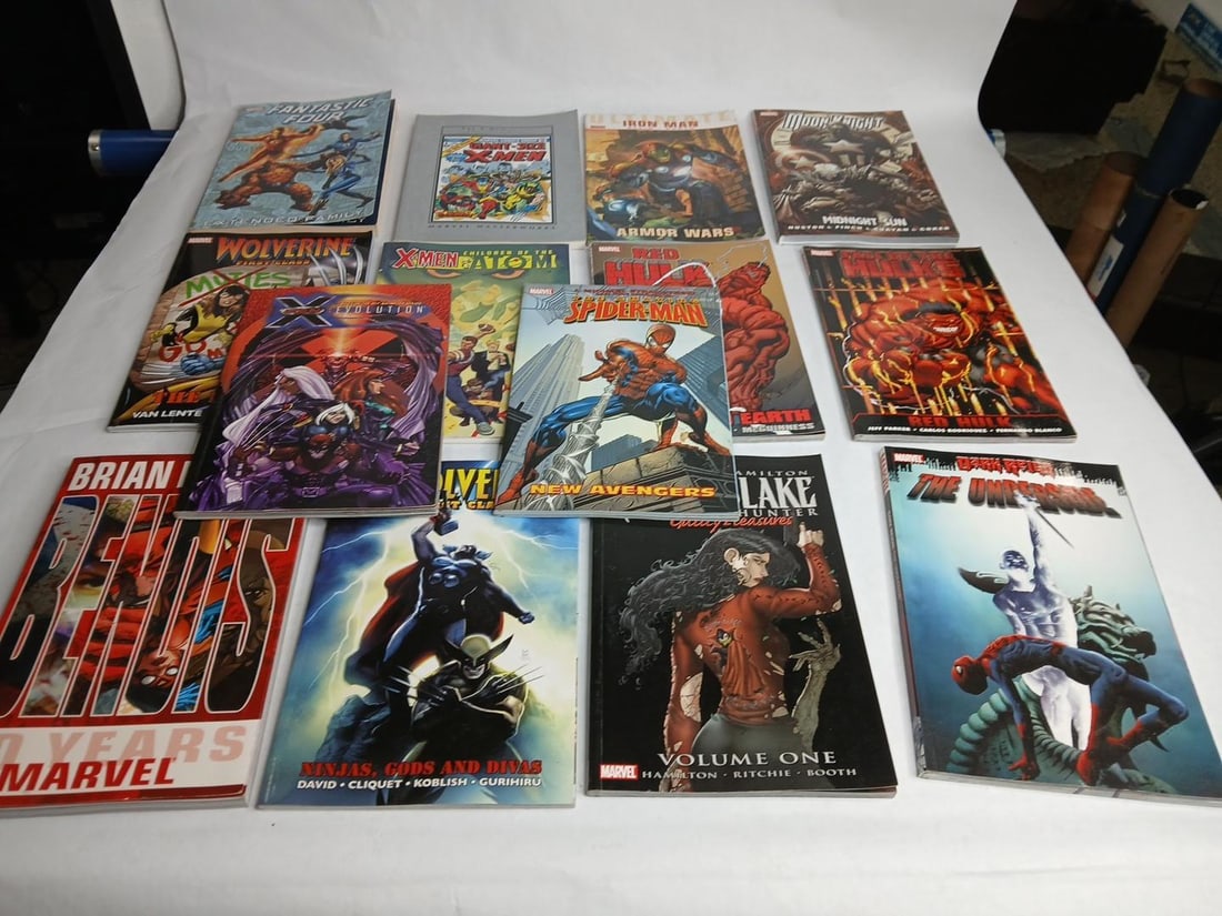 14 marvel comic books (1 of 9)