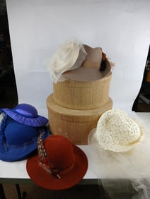 Vintage ladies hat and boxes