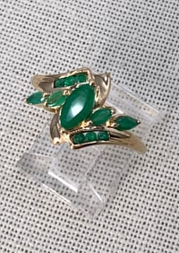 Elegant T & C 10k Gold Marquise Emerald Gemstone Cocktail Ring