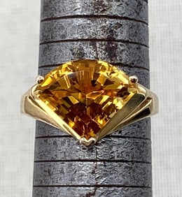 Stunning 14k Yellow Gold Modernist Golden Citrine Ring
