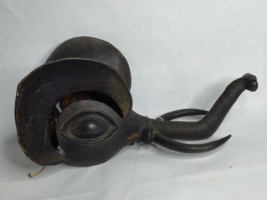 Bamileke Elephant Ritual/Ceremonial Cast/BronzeTopper From the Western Grassfields of Cameroon