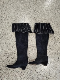 Maud Frizon Paris Italy Designer Thigh High suede boots black/gold