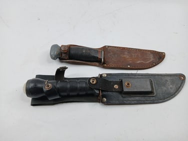 Lot of 2 Fixed Blade Knives w/ Sheathes