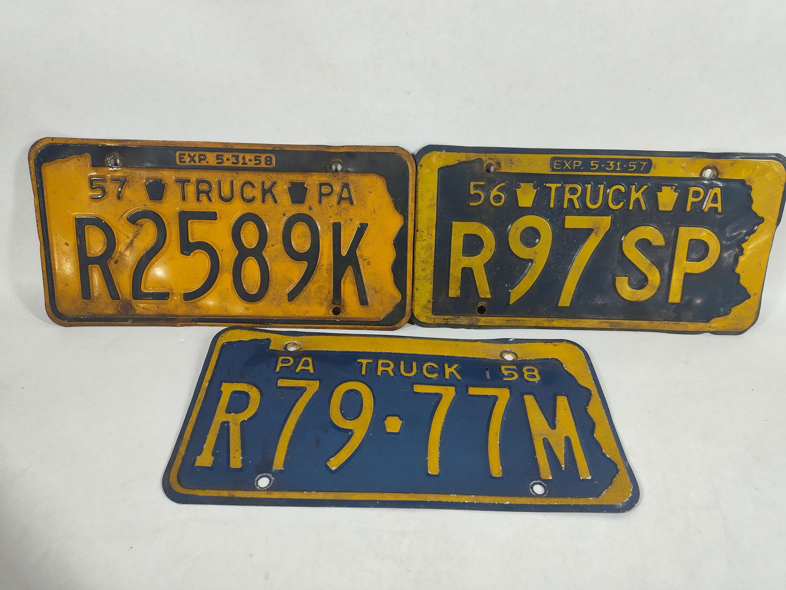 1950's Pennsylvania truck license plates lot of 3 (1 of 5)