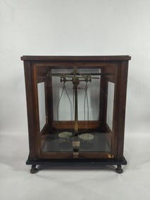 Sartorius Analytical highly sensitive laboratory balance scale for precise mass measurements