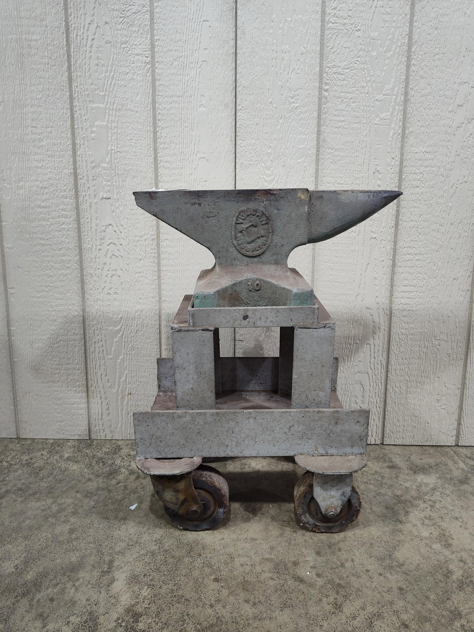 Vulcan No 10 Anvil: Great Cast iron blacksmithing anvil on stand. Large caster wheels make this easy to move around. Anvil is 20 inches long.
