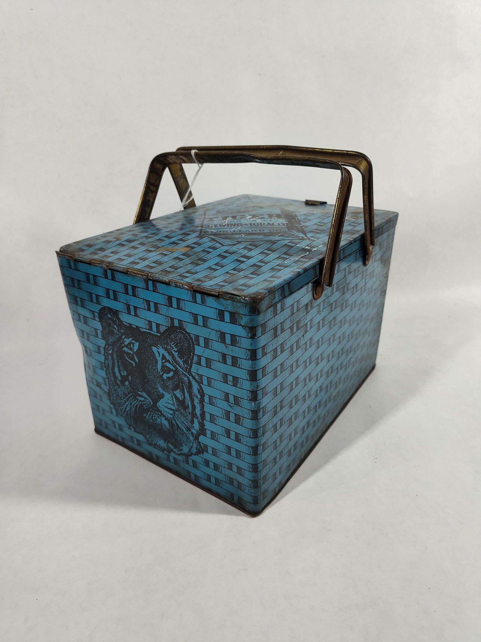 Tiger Chewing Tobacco Tin (1 of 7)