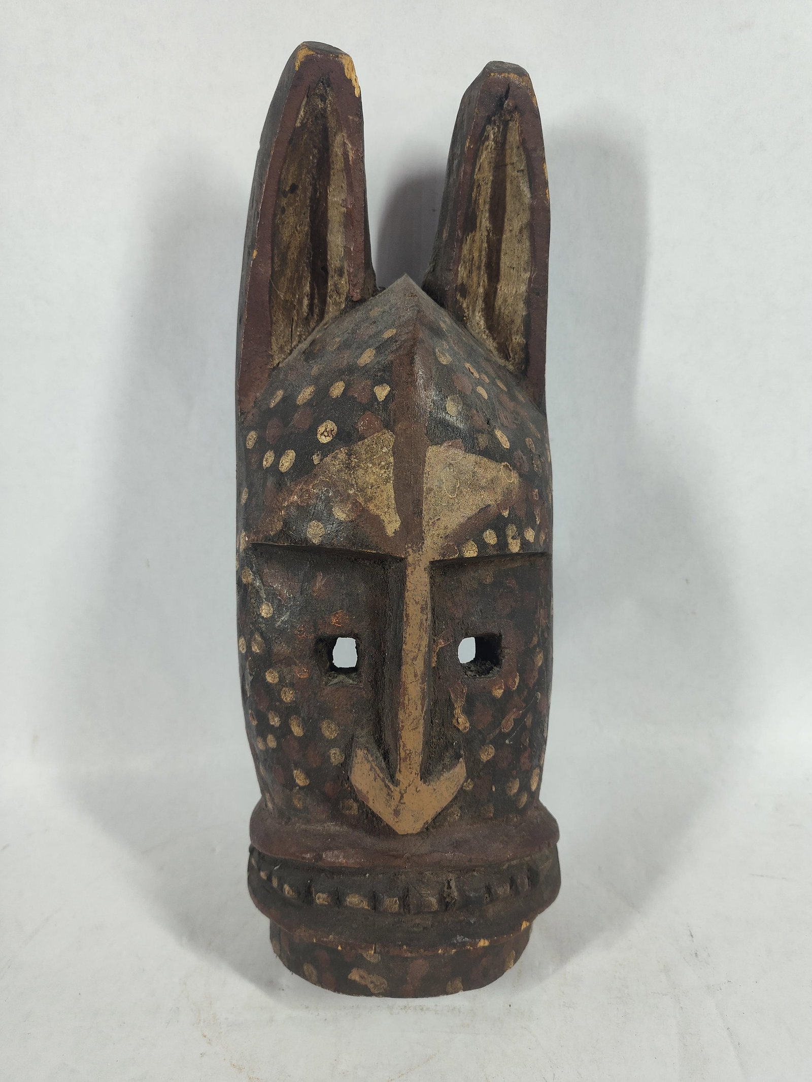 African Dodon Leopard Ceremonial Mask: Wonderful hand carved liteweight mask. 13x5