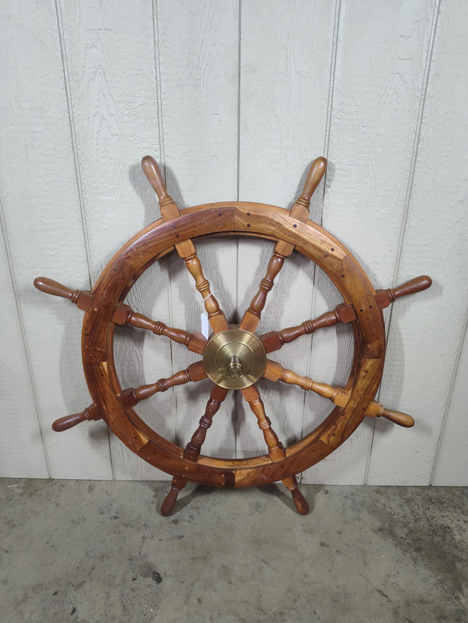 Large Captains Ship Wheel (1 of 6)