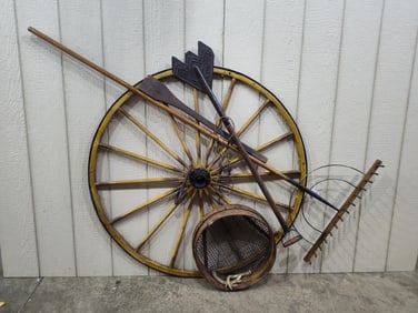 Wagon Wheel & Primitive Display