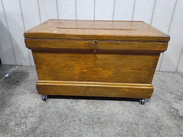 Chunky Oak Foot Chest