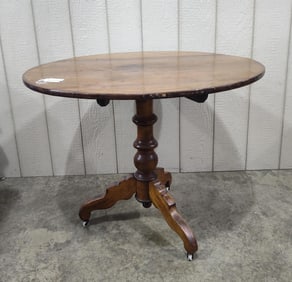 Pedestal Country Dining Table