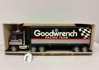 Vintage Nylint Goodwrench Racing Team Tractor and Trailer Pressed Steel Collector 18 Wheeler