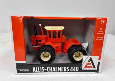 Ertl Allis-Chalmers 440 Farm Tractor