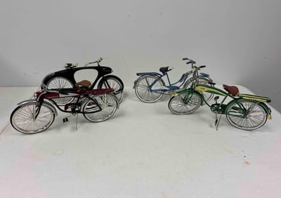 Lot of Vintage Scale Model Bicycles Inc. Starliner, Roadmaster Luxery Liner, Bowden Spacelander