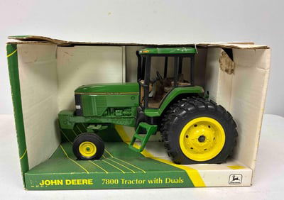 John Deere 7800 Tractor w MFWD