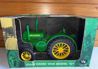 John Deere 1939 Model D 1/8 WF Signature Series Tractor