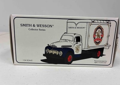 First Gear Smith & Wesson Collector Series 1951 Ford Dry Goods Van Limited Edition
